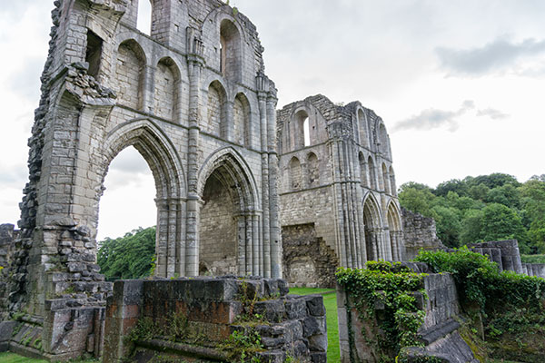 Roche Abbey, Rotherham architecture